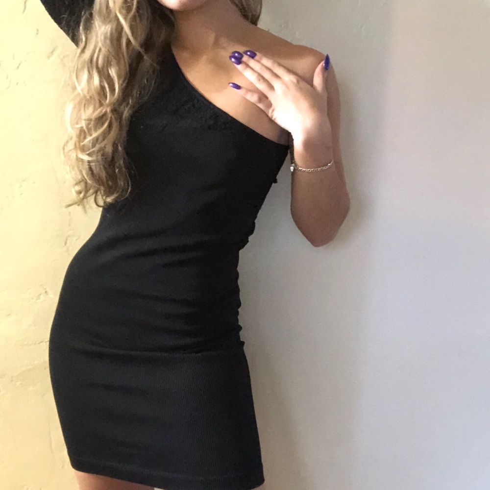 One Shoulder Ribbed Spandex Mini Dress - Picture 4 of 4